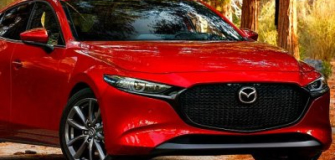 Mazda планирует убрать из машин тачскрины