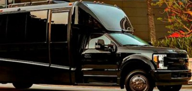 В США построен роскошный офис на колёсах