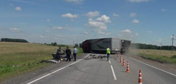 Ребенок и трое взрослых погибли в ДТП в Курганской области