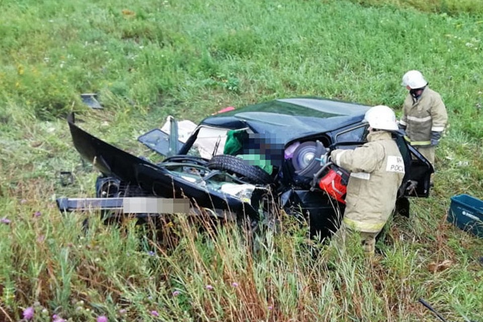 Двое взрослых и девочка погибли в ДТП в Башкирии