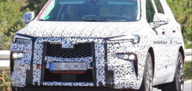 Opel испытывает новый кроссовер