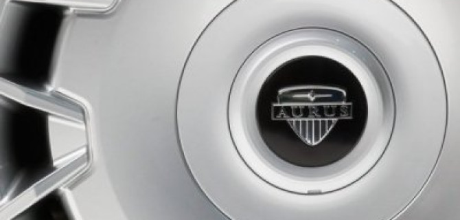 Седан Aurus Senat подешевеет на 10 млн рублей и все равно останется недоступен