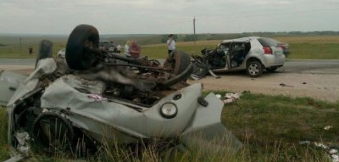 Два человека погибли в ДТП в Оренбургской области