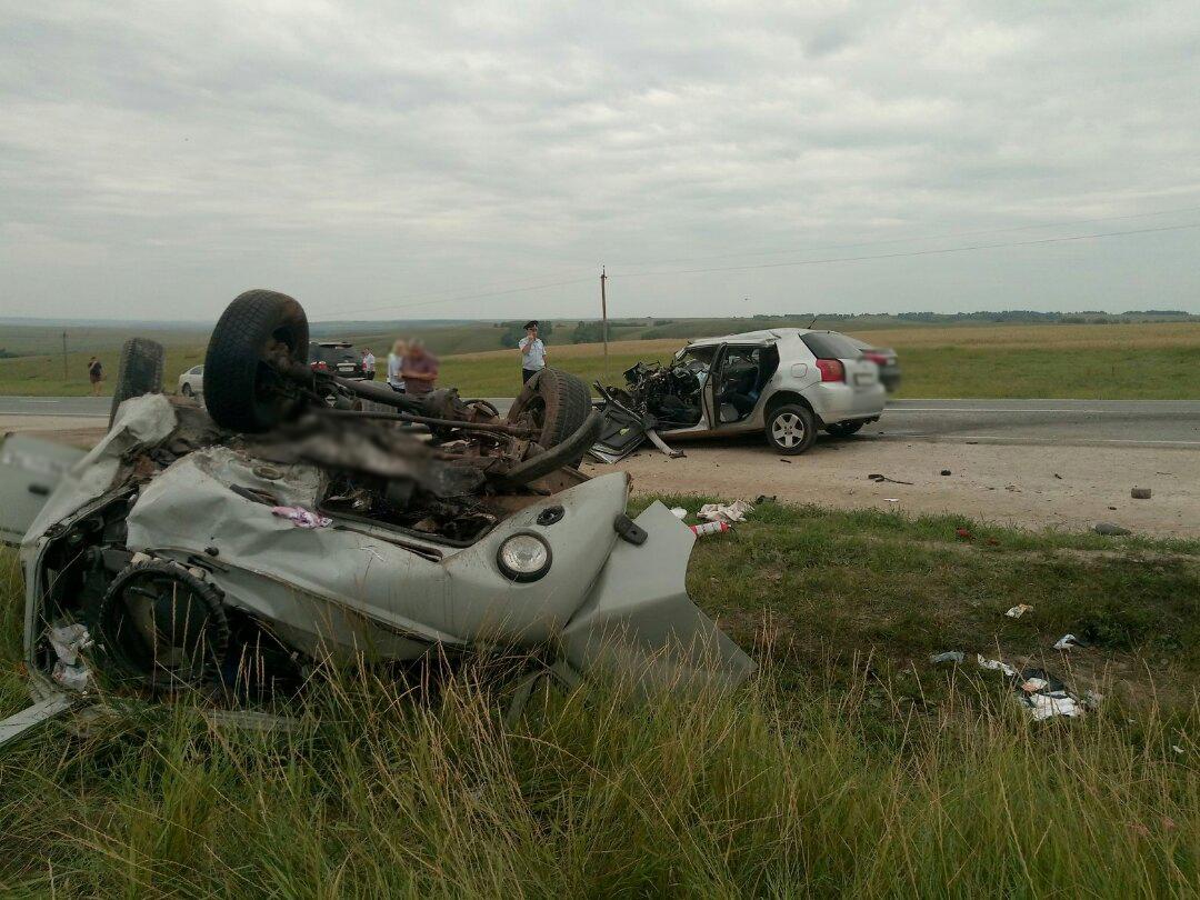 Два человека погибли в ДТП в Оренбургской области