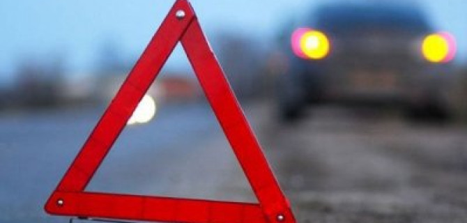 Женщина и подросток погибли при опрокидывании машины в Саратовской области