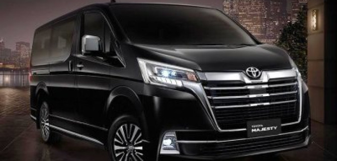 Toyota показала новый минивэн