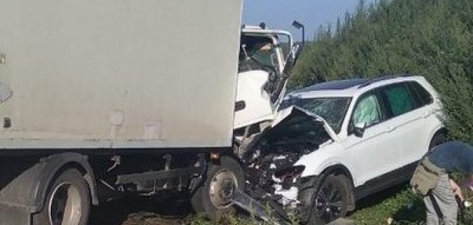 Три человека пострадали в лобовом ДТП в Челябинской области