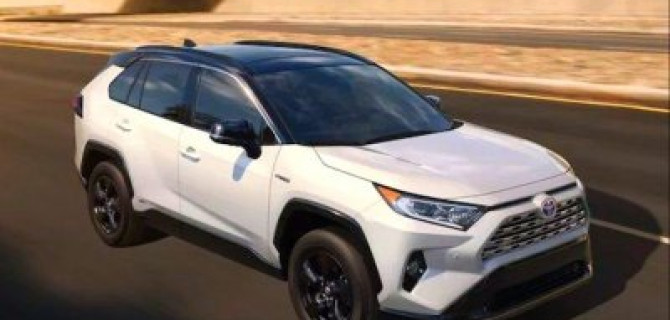 С октября в России будет выпускаться новая Toyota RAV4