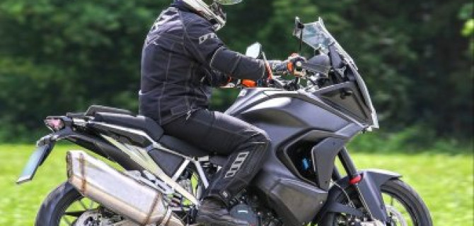 KTM подстраховывает мотоциклистов