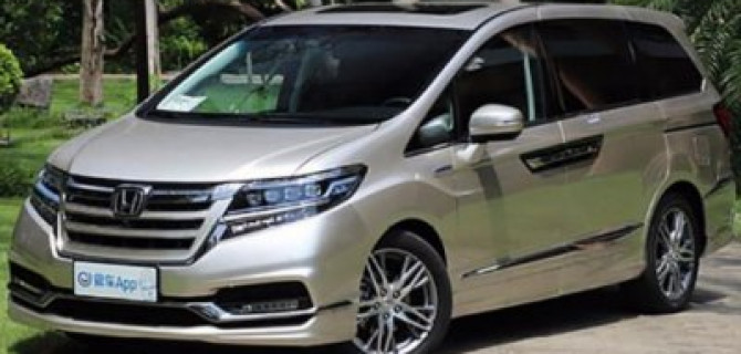 Honda обновила минивэн Elysion