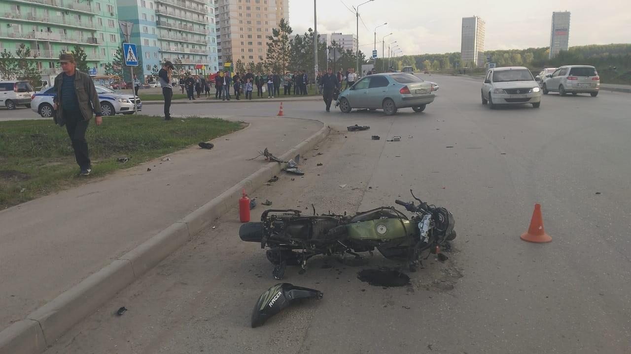 15-летняя пассажирка мотоцикла погибла в ДТП в Новосибирске