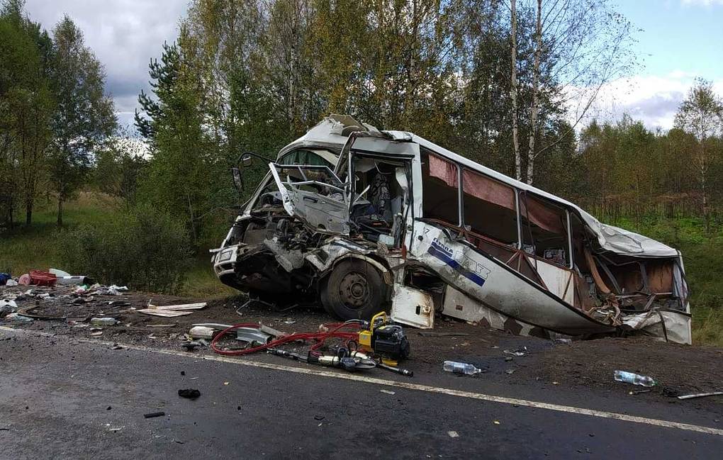 В ДТП в Ярославской области семеро погибли, 25 пострадали