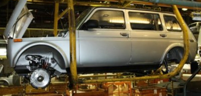 «АвтоВАЗ» избежал сокращений