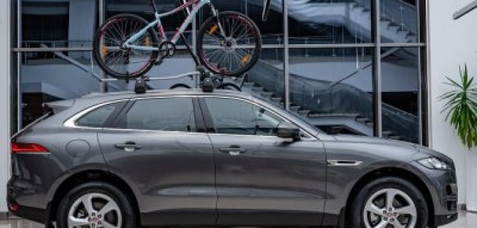 Jaguar F-PACE – автомобиль сентября в «АВИЛОН»!