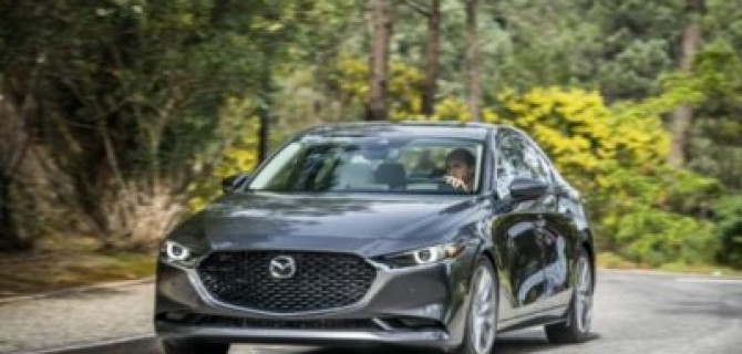 Известны российские цены седана Mazda 3