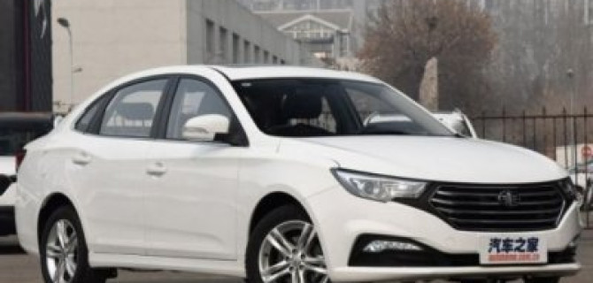 FAW привезёт в Россию новый седан