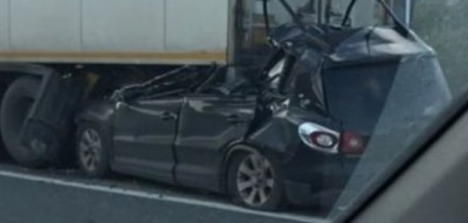 В Петербурге в ДТП на КАД погибли двое