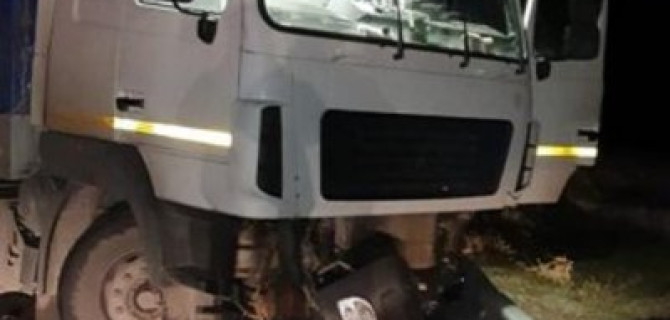 Два человека погибли в ДТП с грузовиком в Воронежской области