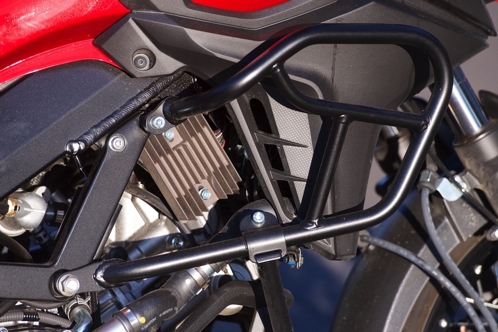 Suzuki V-Storm получил новый туристический обвес суза 2