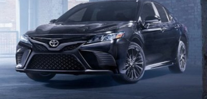 Toyota Camry стала полноприводной