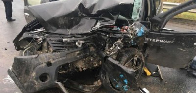 Четверо взрослых и двое детей пострадали в ДТП в Удмуртии