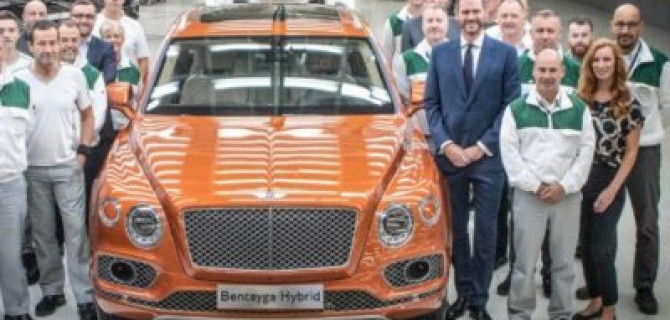 Начаты поставки гибридных Bentley Bentayga