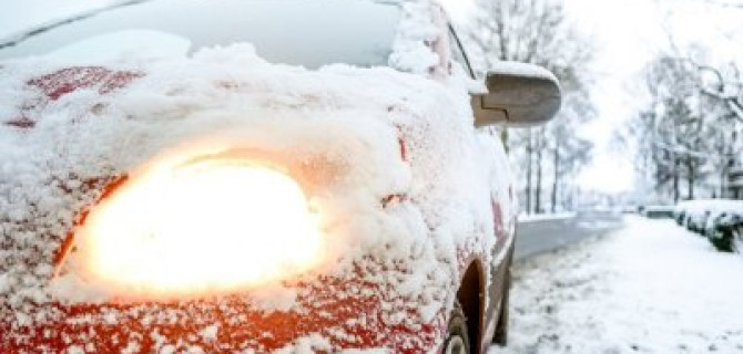 Готовимся к зиме: какие мелочи надо не забыть сложить в багажник