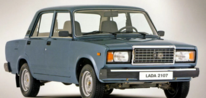 Каких машин больше всего на российских дорогах?