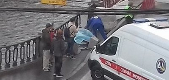 В центре Петербурга насмерть сбили иностранного туриста