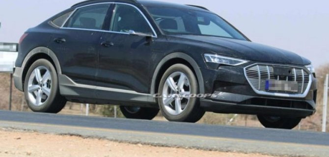 Автожурналисты сфотографировали Audi e-Tron Sportback без камуфляжа