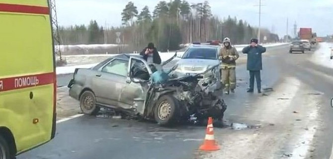 Два человека погибли в ДТП под Сургутом