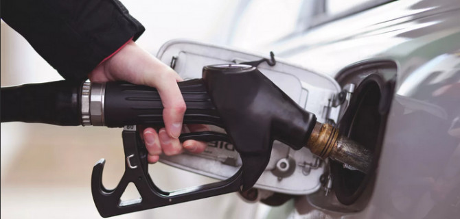 «Росстандарт» рассказал о новом способе борьбы с недоливом топлива