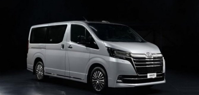 В Россию прибыла VIP-версия Toyota HiAce