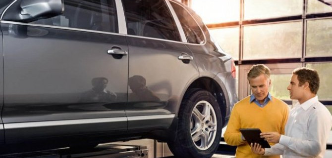 Простая формула уверенности в своем Porsche. Сертификат на постгарантийное обслуживание + диагностика по 111 пунктам.