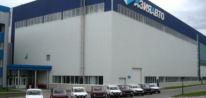 Казахские "Лады" и "китайцы" из Белоруссии: ожидается настоящее "автонашествие" на Россию