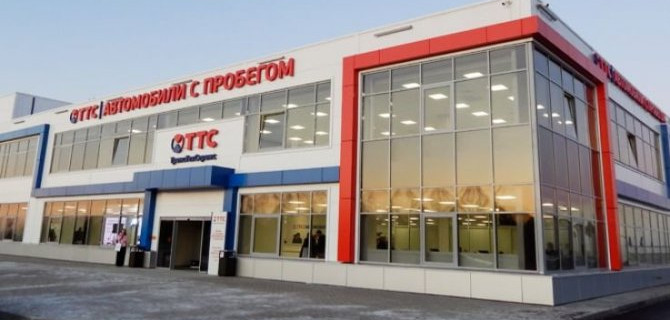 В Татарстане открылся крупнейший в России автомагазин с шоурумом на 2 тысячи автомобилей