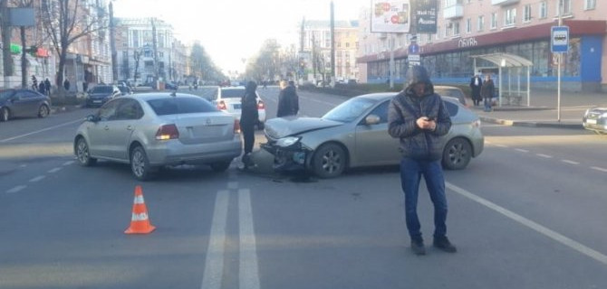 Два человека пострадали в ДТП в Твери