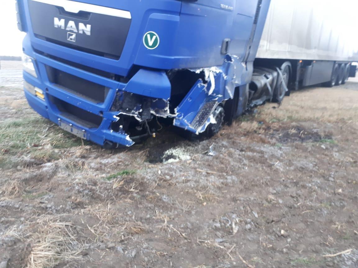 Водитель «Лады» погиб в ДТП с грузовиком на Ставрополье (2)