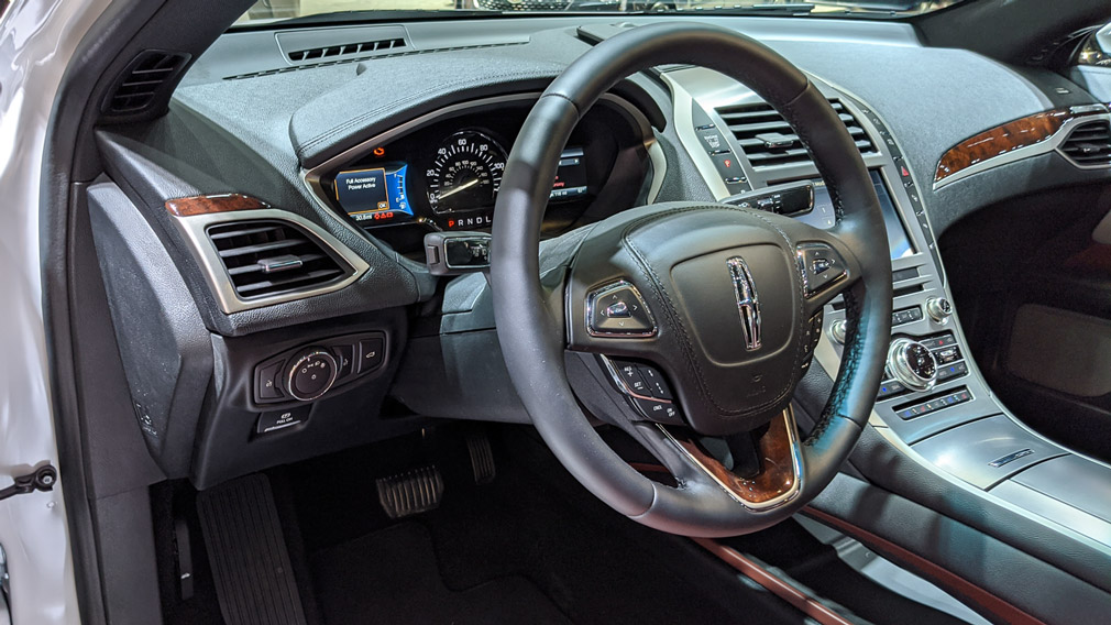 Лос-Анджелес — 2019: Lincoln представил роскошный гибридомобиль л линкольн 3