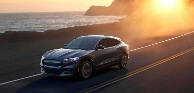Электрокроссовер от Ford: известны цены и будущие модификации