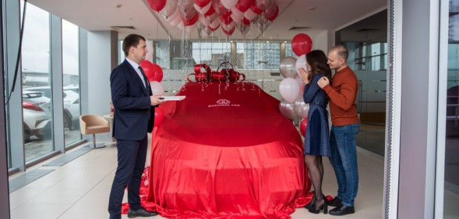 «БИЗНЕС КАР» ЗАПУСКАЕТ ПРАЗДНИЧНЫЙ СЕРВИС В ТТК ЛЕВОБЕРЕЖНЫЙ 