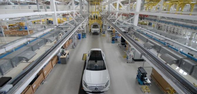 Daimler-Benz сокращает штаты