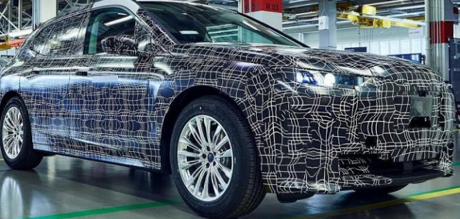 BMW iNext обещает стать передовым электромобилем