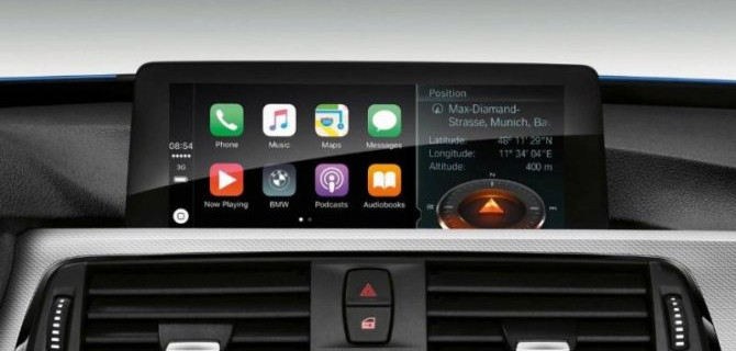BMW отменяет платную подписку на Apple CarPlay