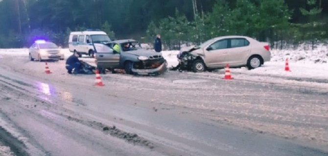 Женщина погибла в ДТП в Кировском районе Ленинградской области