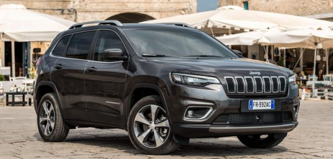 В России объявлен отзыв Jeep Cherokee
