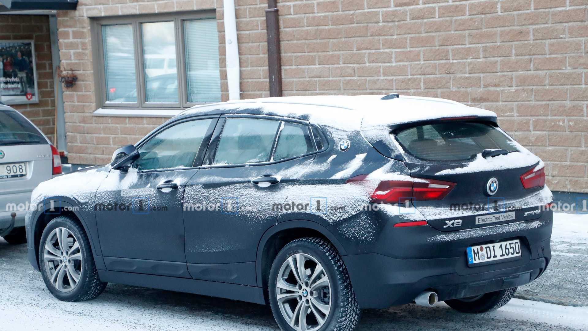 В Швеции замечен электрокроссовер BMW iX2 бмв 3