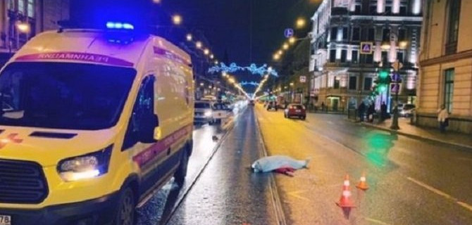 В Петербурге на Литейном насмерть сбили женщину