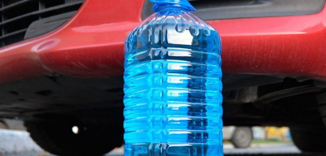 Так ли безвредна фабричная «незамерзайка»?