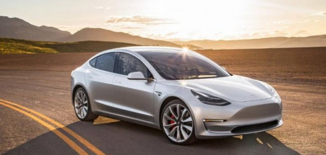 У Tesla Model 3 возрастёт пробег на одной зарядке